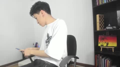 Snapshot of rofflust chatting on 02.17.26 Roff Lust online show from 02.17.26