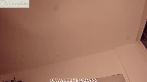 Snapshot of roldansvalery chatting on 12.04.25 Valery Roldans online show from 12.04.25