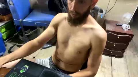 Snapshot of roller_skate_dh chatting on 09.17.25 Dom online show from 09.17.25