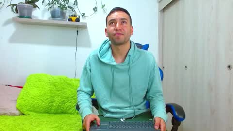 rolos_hot32 online show from 01.08.26