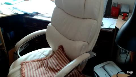 Snapshot of rolydawe chatting on 03.24.26 rolydawe online show from 03.24.26