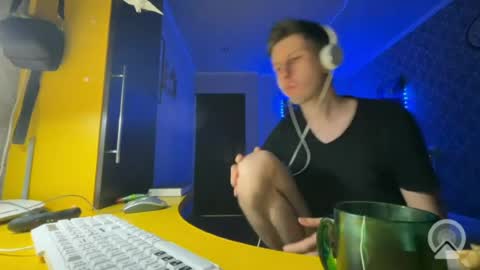 Snapshot of roma305991 chatting on 06.28.26 roma305991 online show from 06.28.26