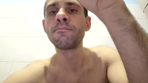 Snapshot of romahka999 chatting on 10.24.25 Roma online show from 10.24.25