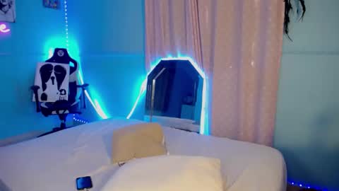 charlotte online show from 09.17.25