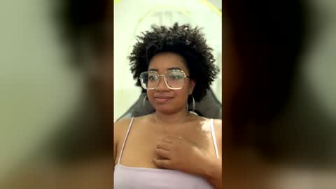 Snapshot of romantic_stargirl chatting on 01.07.26 Is A Belle online show from 01.07.26