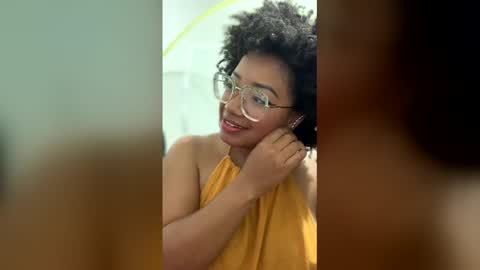 Snapshot of romantic_stargirl chatting on 01.08.26 Is A Belle online show from 01.08.26