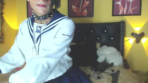 Snapshot of romeo_laurient chatting on 05.18.26 ROMEO online show from 05.18.26