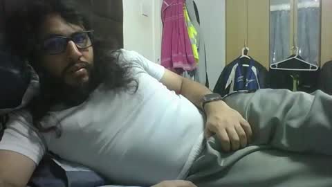 romeoisnotperfectbuthetries online show from 01.21.25