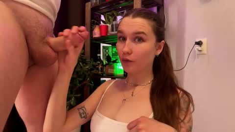 Romeo and Kate online show from 10.24.25