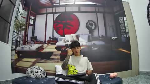 Snapshot of romeomillerr chatting on 09.30.25 Romeo online show from 09.30.25
