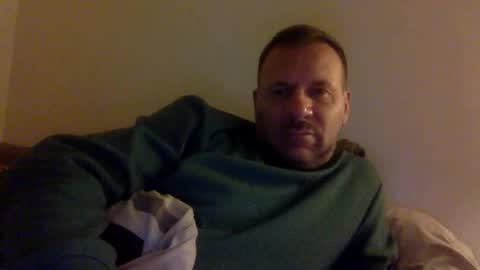 Snapshot of rominus69 chatting on 10.15.25 rominus69 online show from 10.15.25