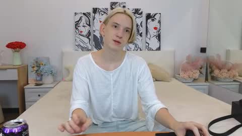 Snapshot of ron_vilsx chatting on 10.24.25 ron vilsx online show from 10.24.25