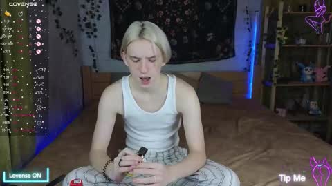 Snapshot of ron_vilsx chatting on 10.25.25 ron vilsx online show from 10.25.25