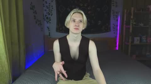 Snapshot of ron_vilsx chatting on 10.30.25 ron vilsx online show from 10.30.25