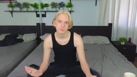 Snapshot of ron_vilsx chatting on 11.29.25 ron vilsx online show from 11.29.25