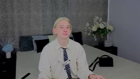 Snapshot of ron_vilsx chatting on 12.03.25 ron vilsx online show from 12.03.25