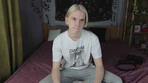 Snapshot of ron_vilsx chatting on 12.04.25 ron vilsx online show from 12.04.25