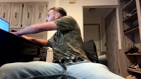 Snapshot of roofguy11 chatting on 12.29.24 roofguy11 online show from 12.29.24