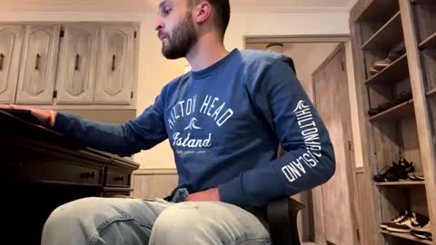 Snapshot of roofguy11 chatting on 01.01.25 roofguy11 online show from 01.01.25