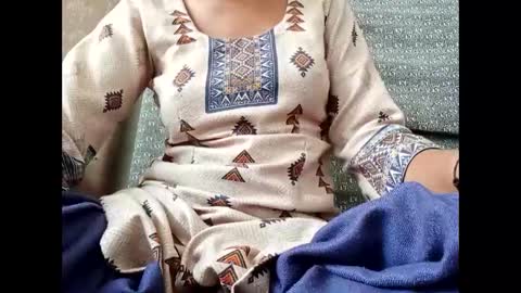 roop_sexy642 online show from 03.20.26