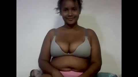 Snapshot of roosesexy chatting on 05.30.26 roosesexy online show from 05.30.26