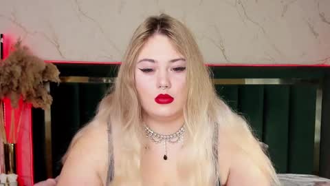 Chloe online show from 03.06.25