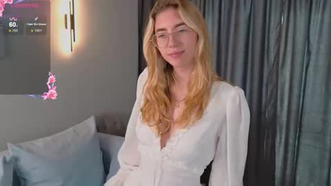 Emma online show from 10.13.25