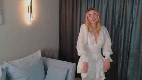 Emma online show from 10.20.25