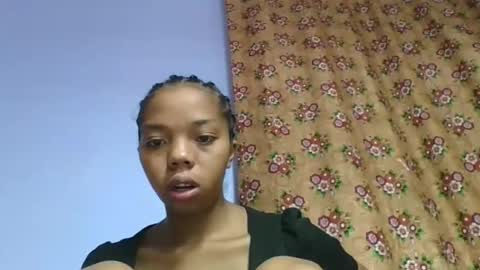 Snapshot of rosah225127 chatting on 04.26.26 rosah225127 online show from 04.26.26
