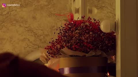 Snapshot of rosaliefetish chatting on 11.12.25 Rosalie online show from 11.12.25