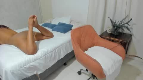 Snapshot of rosaliiaa1 chatting on 02.17.25 Rosalia online show from 02.17.25