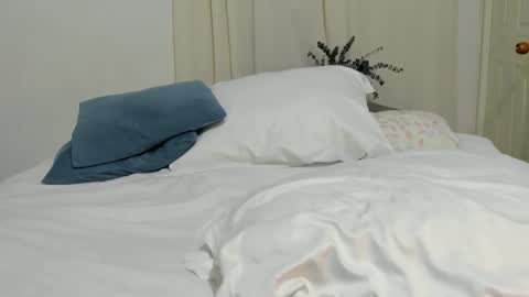 Snapshot of rosaliiaa1 chatting on 02.25.25 Rosalia online show from 02.25.25