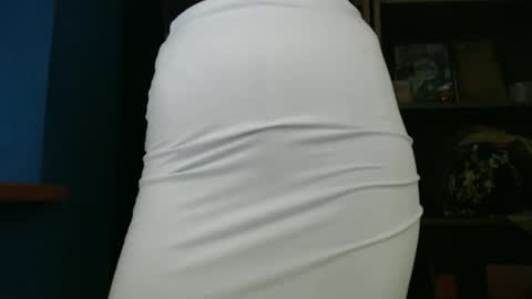 Snapshot of rosaline_ly chatting on 10.02.25 Rosalina online show from 10.02.25