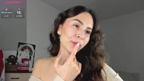 Snapshot of rosalion chatting on 11.27.25 Kerry online show from 11.27.25