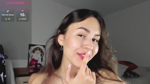 Snapshot of rosalion chatting on 11.30.25 Kerry online show from 11.30.25