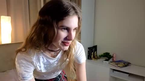 Snapshot of rosalvaulman chatting on 12.02.25 Kylie online show from 12.02.25