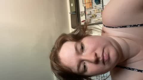 Snapshot of rose211994 chatting on 03.20.26 Rose online show from 03.20.26