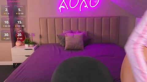 Kimberlly online show from 11.24.25