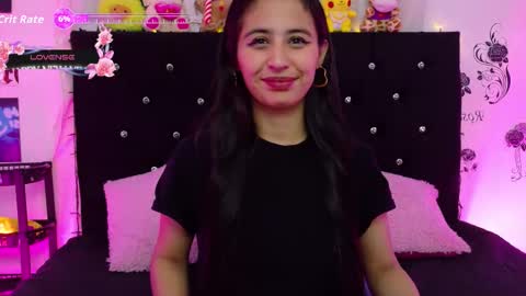 Snapshot of rose_smiley1 chatting on 01.15.26 Rose online show from 01.15.26