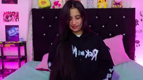 Snapshot of rose_smiley1 chatting on 01.18.26 Rose online show from 01.18.26