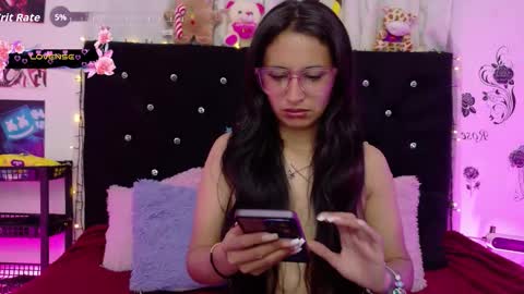 Snapshot of rose_smiley1 chatting on 02.15.26 Rose online show from 02.15.26