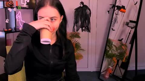 Snapshot of rose_style chatting on 11.01.25 rose online show from 11.01.25