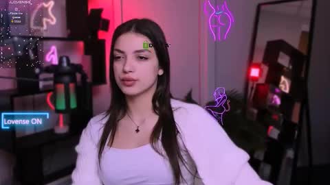 Snapshot of rose_style chatting on 11.30.25 rose online show from 11.30.25