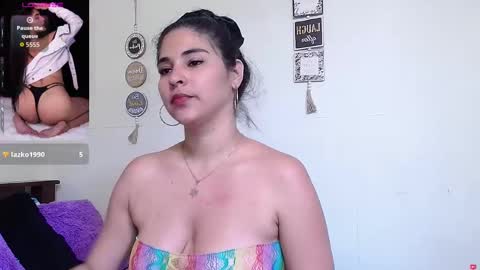 Snapshot of rose_towers4 chatting on 09.24.25 rose_towers4 online show from 09.24.25