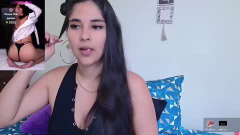 Snapshot of rose_towers4 chatting on 10.19.25 rose_towers4 online show from 10.19.25