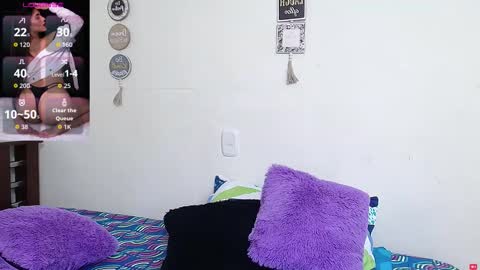 Snapshot of rose_towers4 chatting on 11.15.25 rose_towers4 online show from 11.15.25