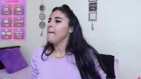 Snapshot of rose_towers4 chatting on 11.30.25 rose_towers4 online show from 11.30.25