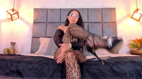 roseaurora online show from 05.19.26