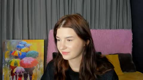 Snapshot of roseblanche2k chatting on 11.23.25 Florin online show from 11.23.25