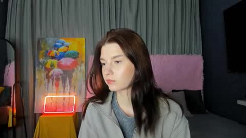 Snapshot of roseblanche2k chatting on 12.21.25 Florin online show from 12.21.25